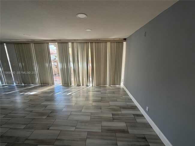 Building Photo - 853 NW 81st Terrace