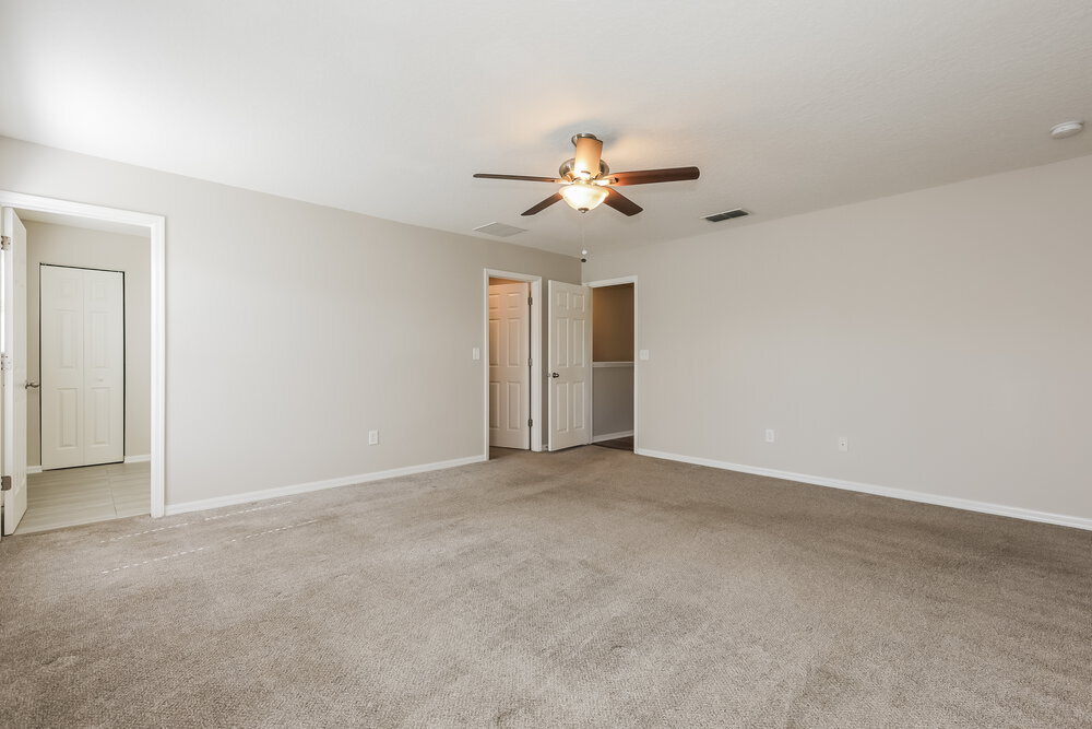 Building Photo - 9540 Simeon Dr