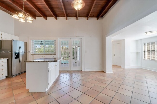 Building Photo - 10621 SW 111th St