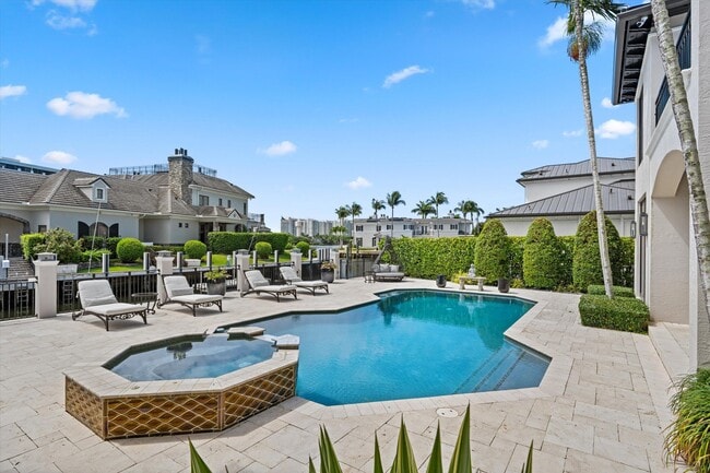 Building Photo - 7474 NE Bay Cove Ct