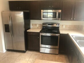 Building Photo - 2 Bedroom 2 Bathroom Condo