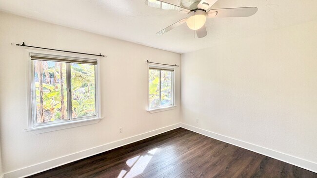 Building Photo - Beautiful Craftsman-style Home with fenced yard space, detached garage and additional parking in ...