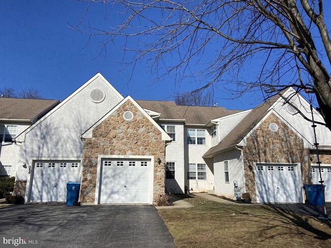 Primary Photo - 556 Cork Cir