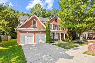 Building Photo - 3062 Eastbrook Terrace