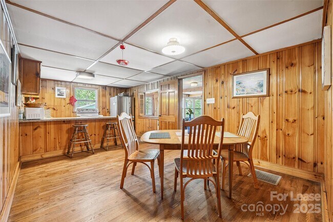Building Photo - 4116 Tuffy Ln
