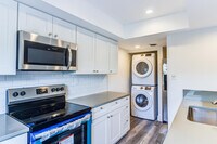 Building Photo - 9137 NW 38th Dr