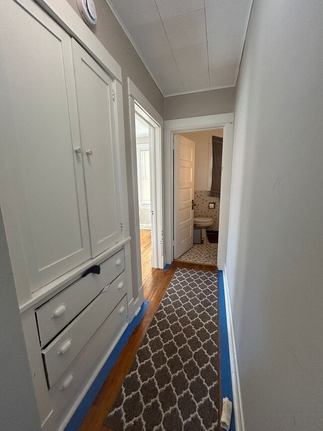 Building Photo - 625 N 16th Ave E