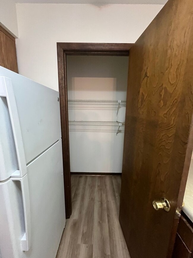 Building Photo - 2 Bed, 1 Bath - In Harrisonburg!