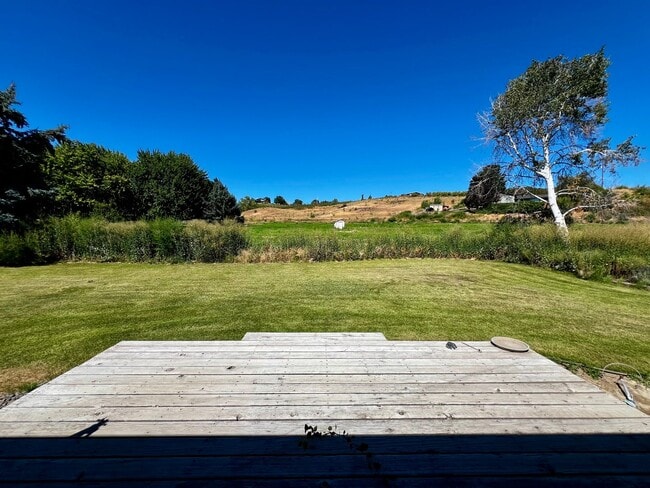 Building Photo - Non-Refundable & Security Deposit Total: $...