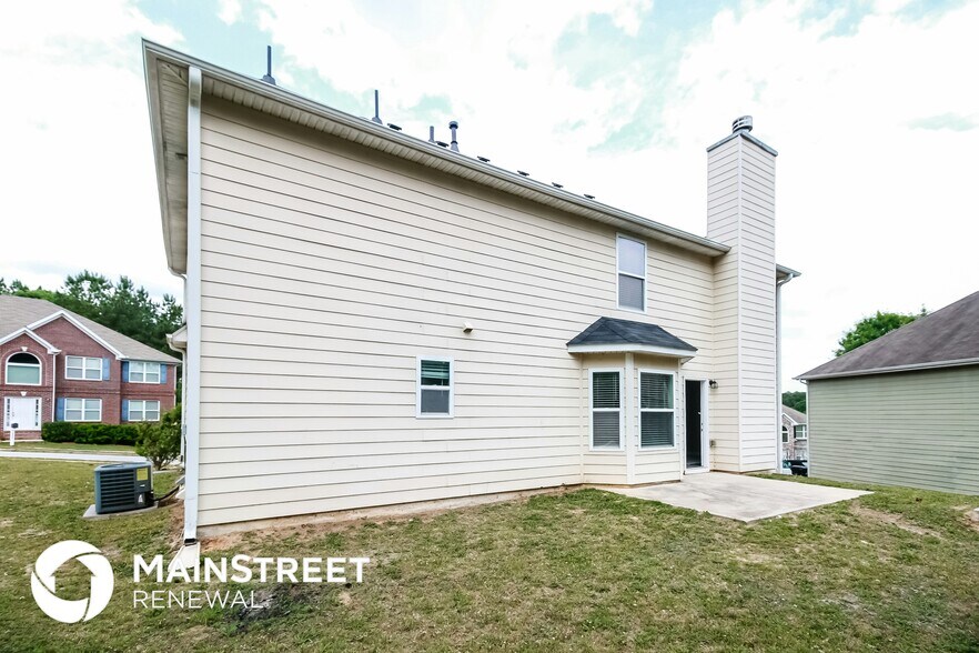 Building Photo - 10950 Southwood Dr