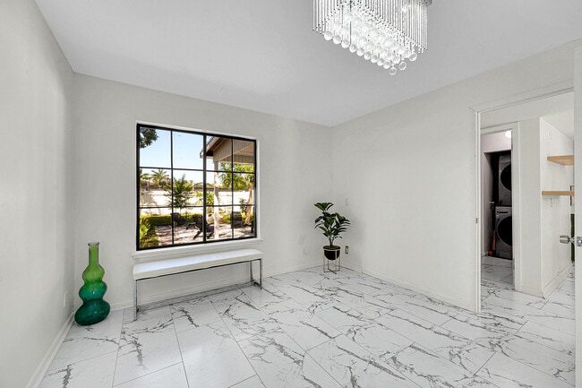 Building Photo - 9056 Green Meadows Way