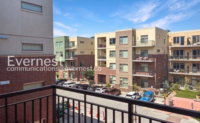 Building Photo - 3601 Arapahoe Ave