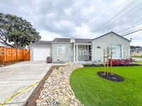 Building Photo - Charming Single-Family Home in Castro Valley