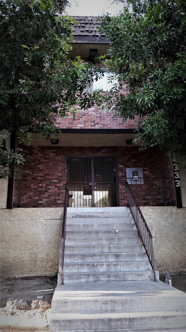 Building Photo - 14333 Friar St