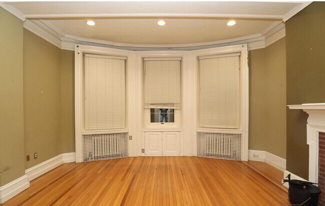 Building Photo - 1608 Spruce St