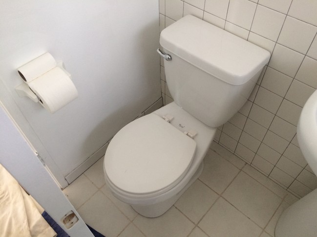 toilet - 1151 Sunvue Pl