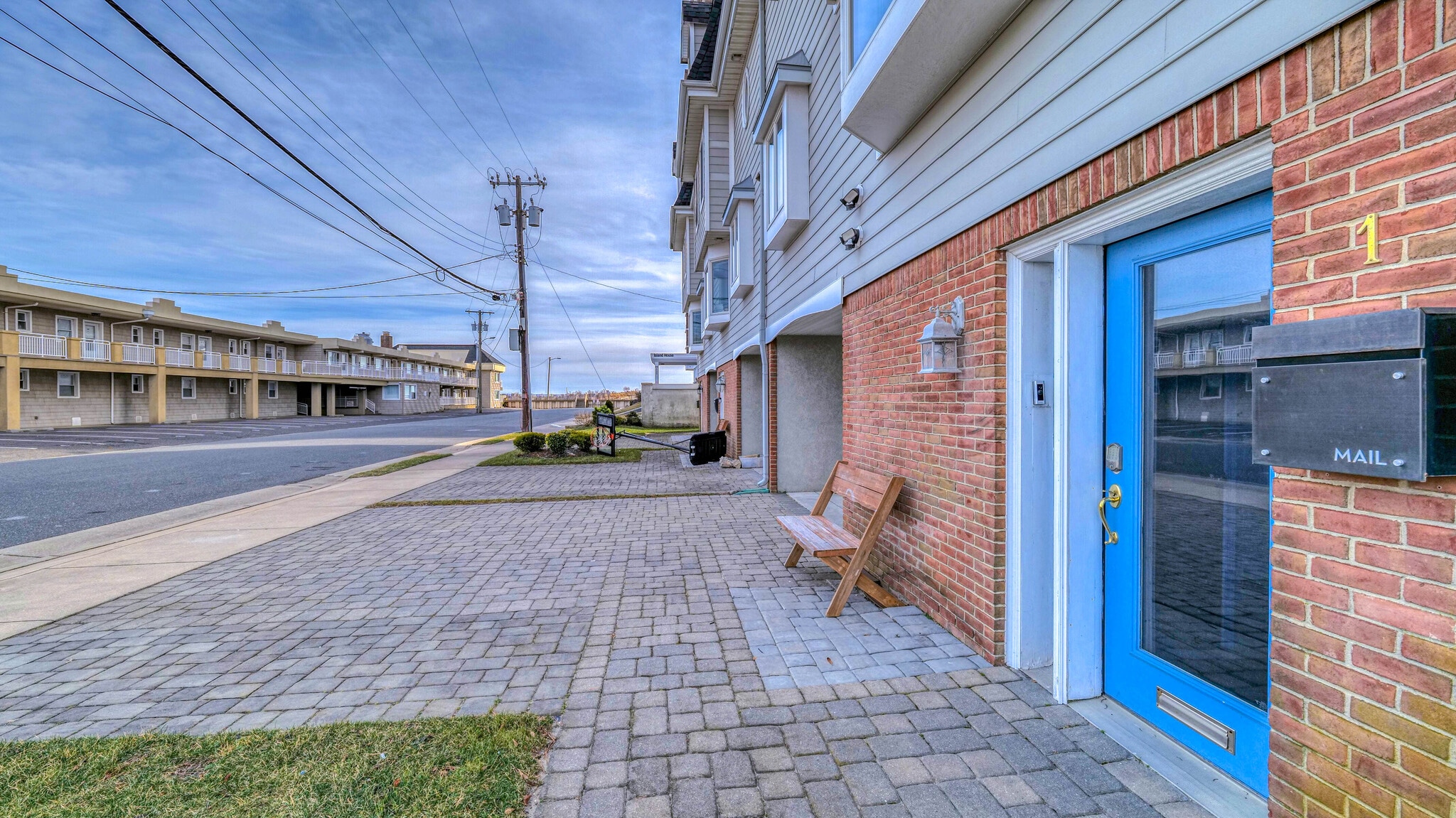 Building Photo - 9100 Atlantic Ave