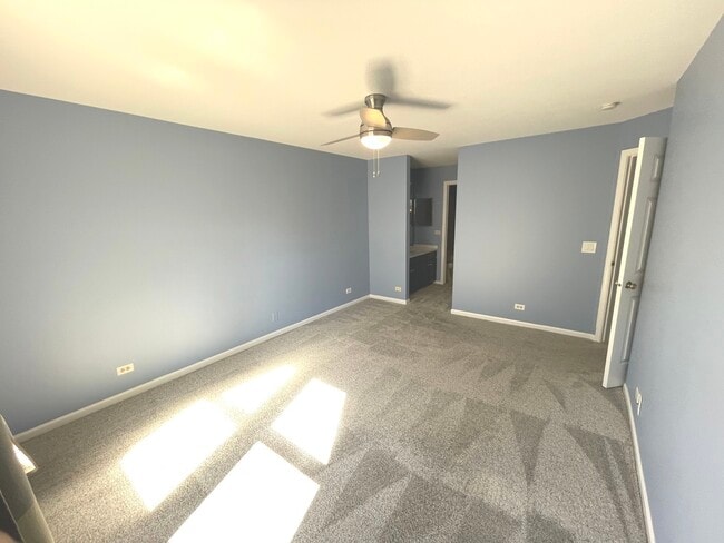 Building Photo - 13 Willow Pkwy