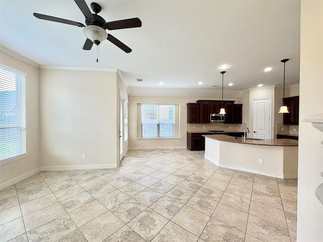 Building Photo - 21346 Huron Bend Dr