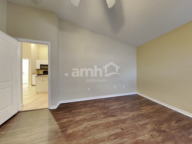 Building Photo - 518 Napa Valley Cir