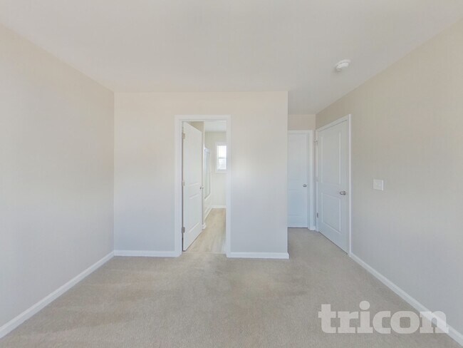 Building Photo - 1090 Heart Pine Dr