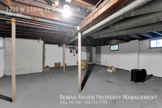 Building Photo - 1239 W 115th St