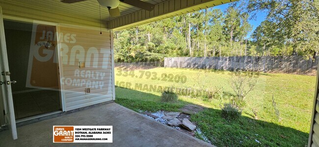 Building Photo - 302 Brushfire Dr