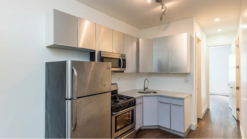 Building Photo - 222 Suydam St