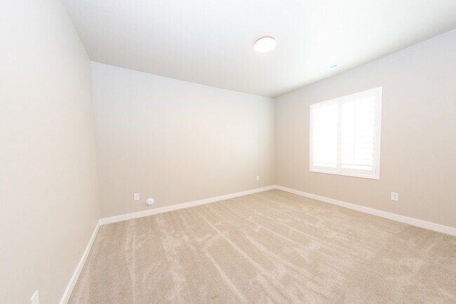 Building Photo - Modern Farmhouse Rambler – 7 Bed, 4 Bath –...