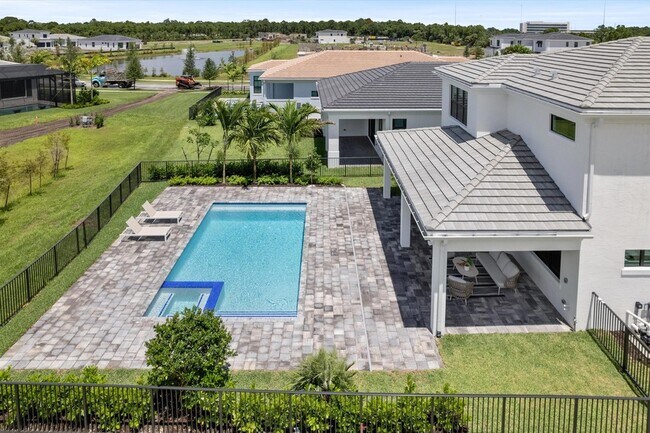 Building Photo - 13211 Artisan Cir