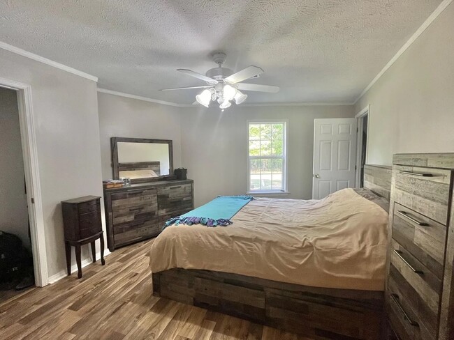 Building Photo - 3130 Fas 677