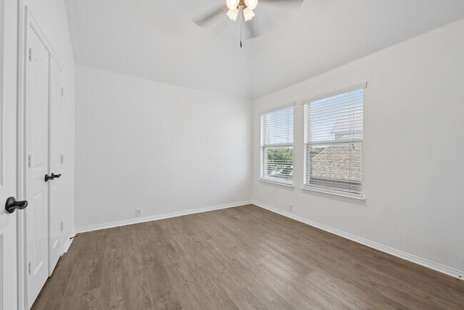 Building Photo - 2405 Marble Canyon Dr