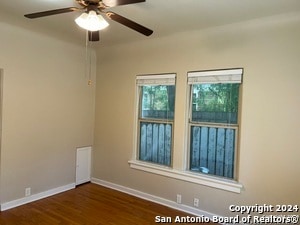 Building Photo - 224 E Rosewood Ave