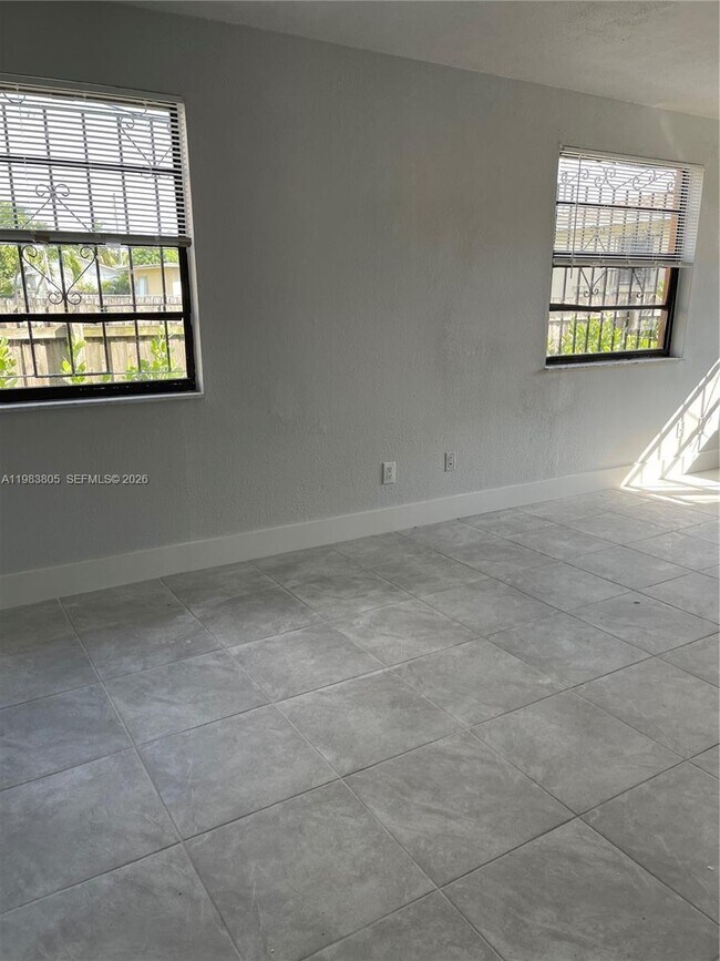 Building Photo - 2041 NW 6th St