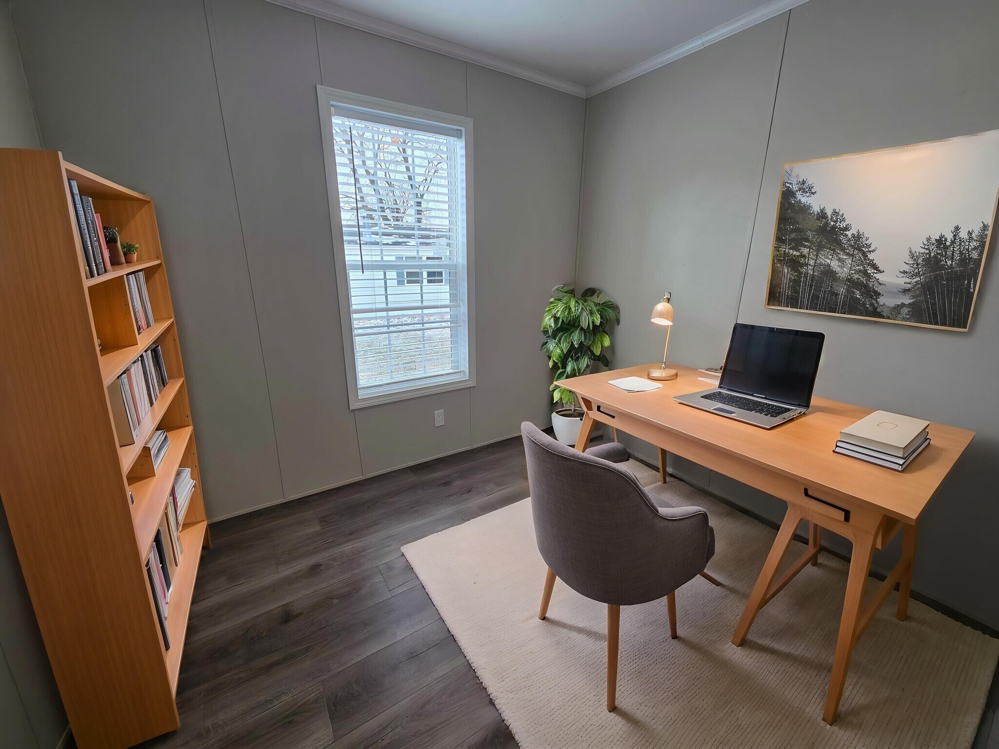 Building Photo - 4620 Hemlock Loop