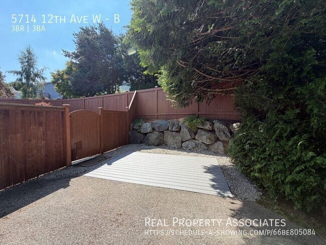 Building Photo - 5714 12th Ave W
