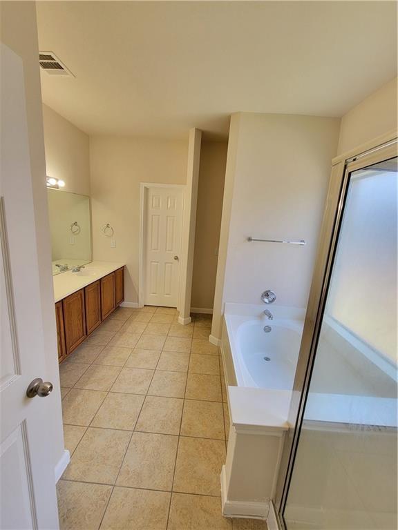 Building Photo - 3526 Shiraz Loop