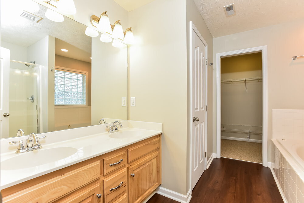 Building Photo - 5007 Monaco Dr