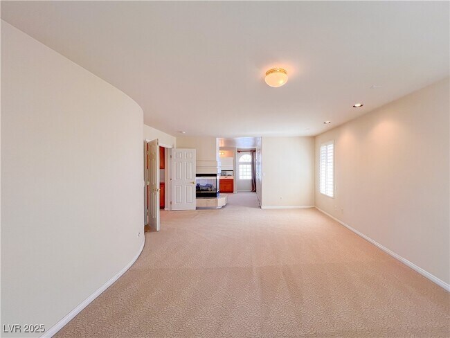 Building Photo - 6586 Shadow Cove Ave