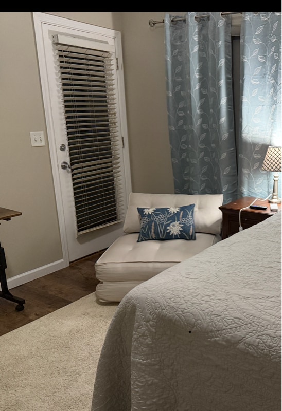 Building Photo - 2423 W Silverton Dr