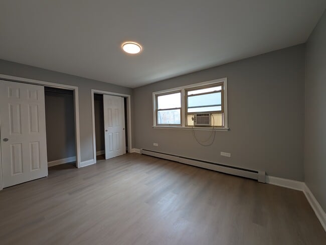 Building Photo - 4222 N Keystone Ave