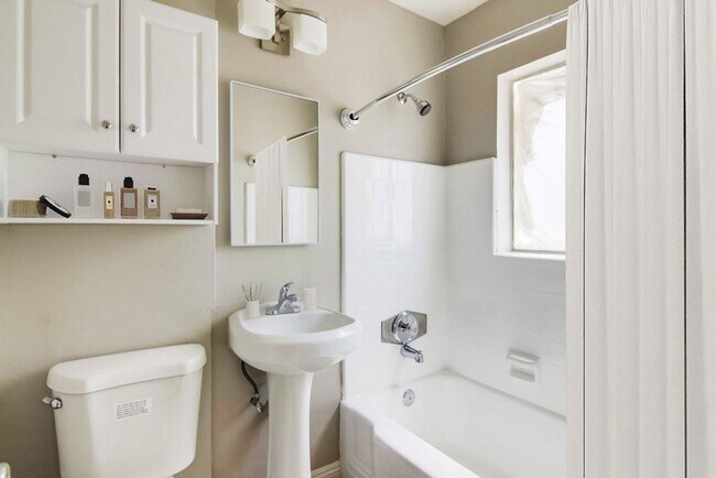 Interior Photo - The Noa