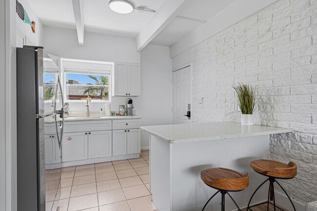 Building Photo - 334 Bluefish Dr