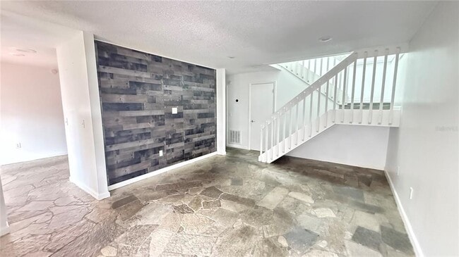 Building Photo - 4694 Pheasant Run Dr