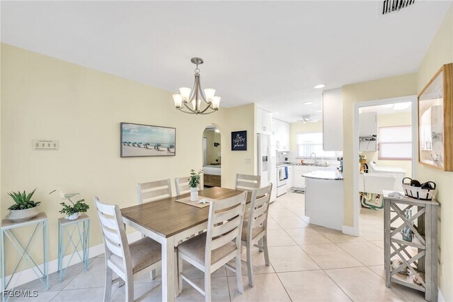 Building Photo - 5032 Skyline Blvd