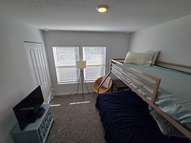 Building Photo - 108 Landing Blvd