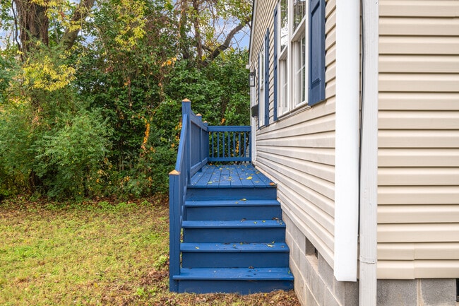 Building Photo - 514 Highland Ave