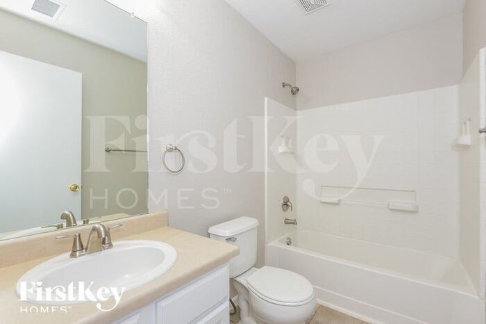 Building Photo - 4522 Andes St