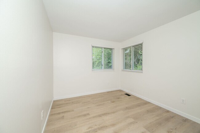 Building Photo - Contemporary Mid Century Modern and updated 3 Bedroom Ranch