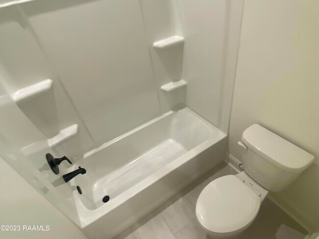 Building Photo - 8550 Cat Rd